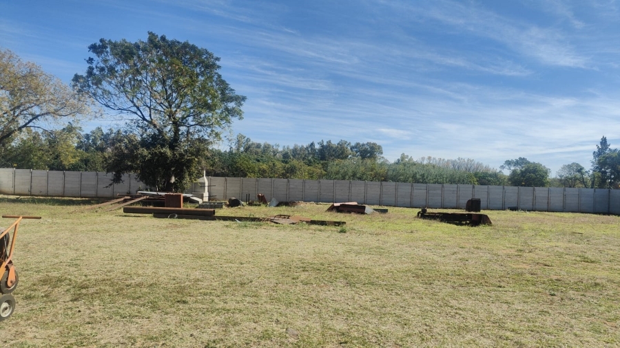 Commercial Property for Sale in Renosterfontein A H North West